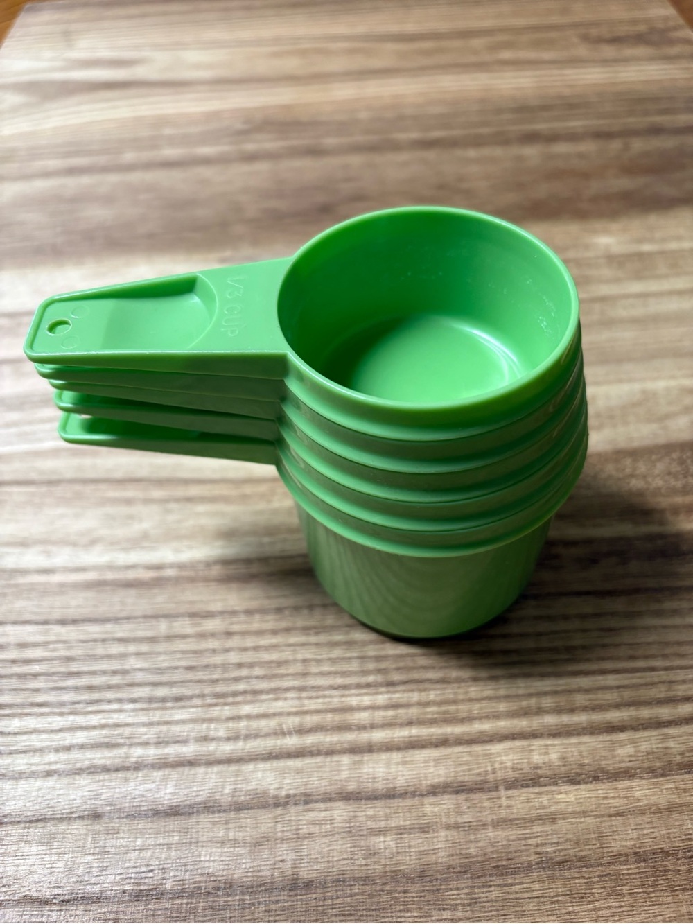 Tupperware Green Nesting Measuring Cups Set